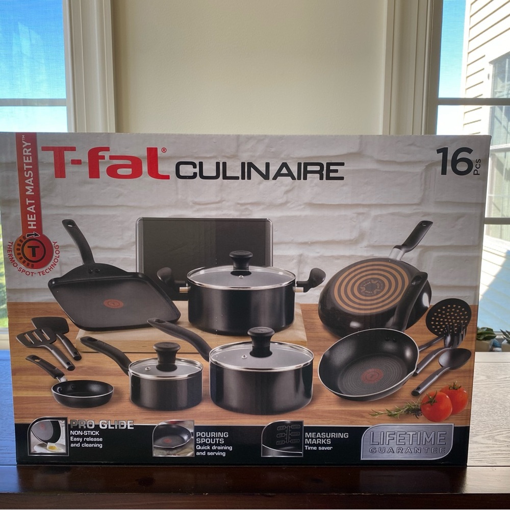 T-FAL Culinaire 16-Pc. Nonstick Aluminum Cookware Set.